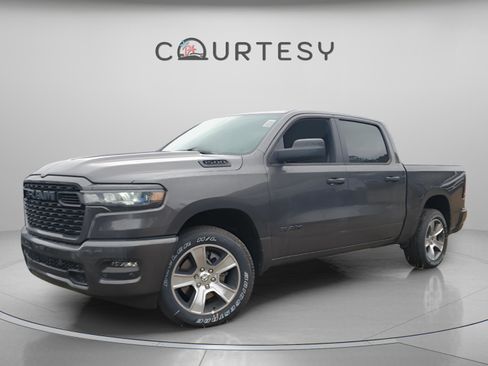 Used 2026 RAM 1500 Express RWD image 1