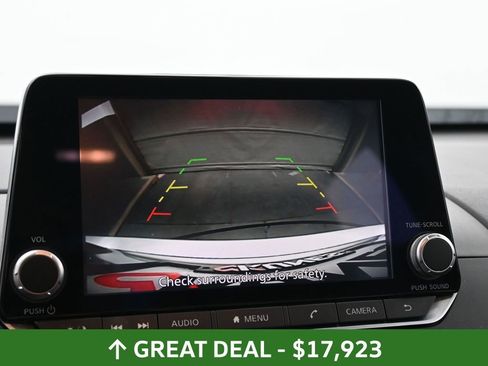 Used 2024 Nissan Altima 2.5 SV FWD image 27
