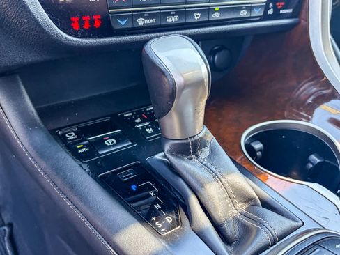 Used 2019 Lexus RX 350 FWD w/ Premium Package image 19
