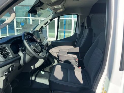 New 2026 Ford Transit 250 Low Roof RWD image 4