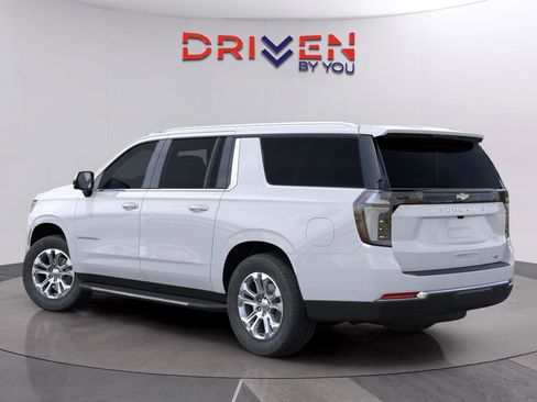 New 2026 Chevrolet Suburban LT w/ Comfort Package image 4