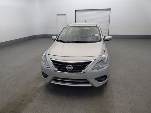 Used 2019 Nissan Versa SV FWD image 15