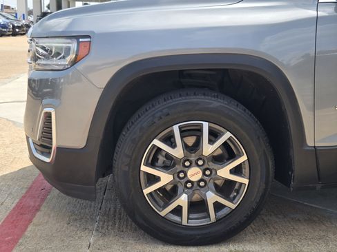 Used 2023 GMC Acadia SLE w/ Driver Convenience Package FWD image 5