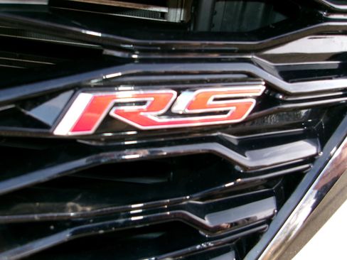 Used 2022 Chevrolet Equinox RS w/ RS Leather Package image 4