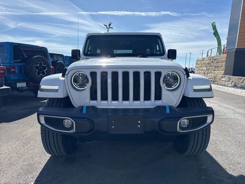 Used 2023 Jeep Wrangler Unlimited Sahara w/ Cold Weather Group AWD/4WD image 8