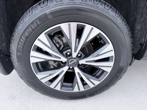 Certified 2023 Nissan Rogue SV w/ SV Premium Package AWD/4WD image 28
