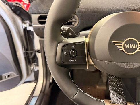 Used 2025 MINI Cooper S FWD image 13