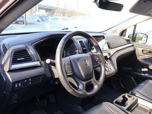 Used 2023 Honda Odyssey EX-L image 9
