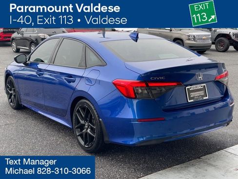 Used 2022 Honda Civic Sport image 2