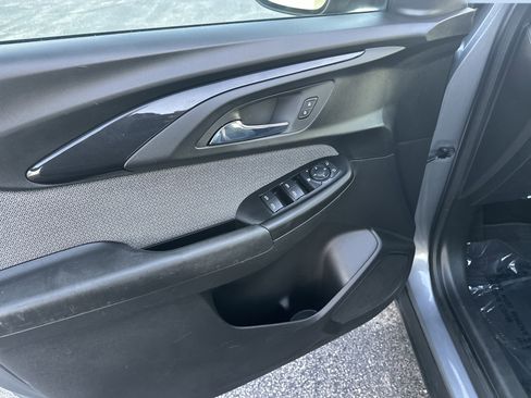 Certified 2021 Chevrolet TrailBlazer LS w/ LPO, Blackout Package image 9