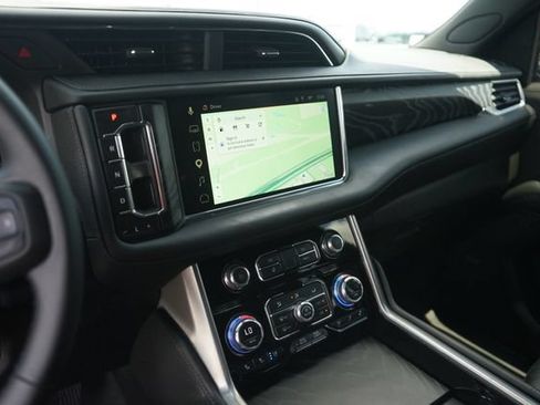 Used 2023 GMC Yukon Denali AWD/4WD image 29
