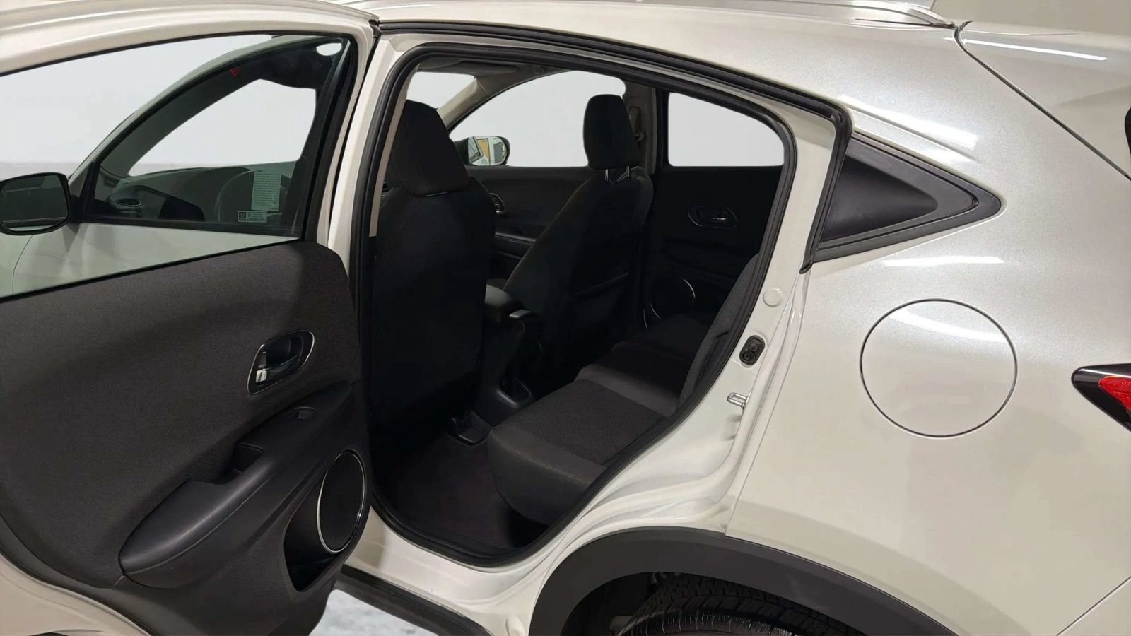 Used 2021 Honda HR-V EX image 51