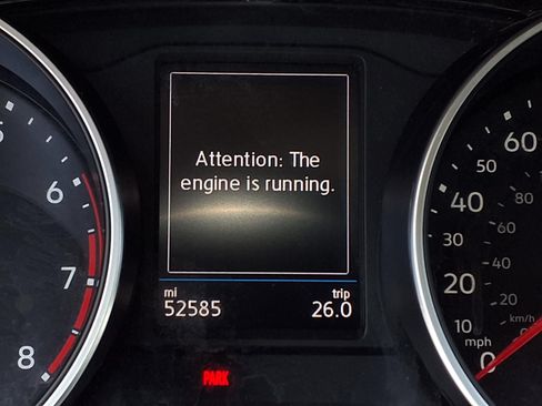 Used 2020 Volkswagen Tiguan SE FWD image 13