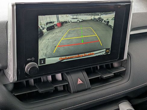 Certified 2025 Toyota RAV4 XLE FWD image 20