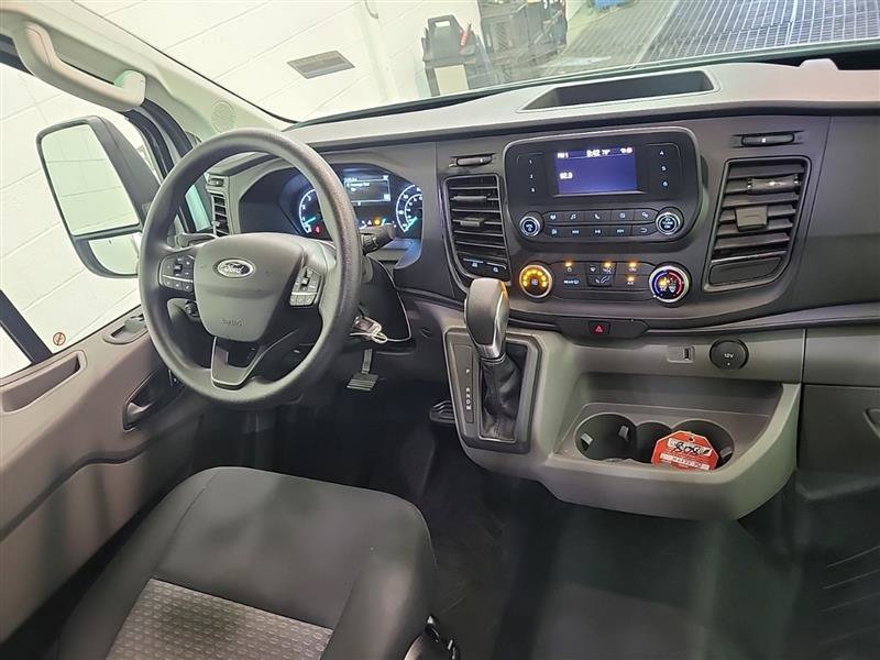 Used 2025 Ford Transit 250 Low Roof w/ Exterior Upgrade Package RWD image 6