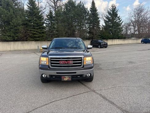 Used 2010 GMC Sierra 1500 SLT w/ LPO, Deluxe Chrome Package image 3