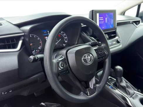 Used 2024 Toyota Corolla LE FWD image 24