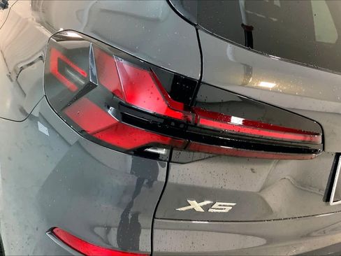 New 2026 BMW X5 xDrive40i image 14