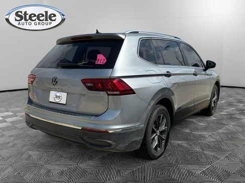 Used 2024 Volkswagen Tiguan SE FWD image 5