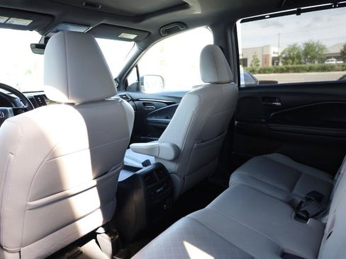 Used 2021 Honda Passport Elite image 17