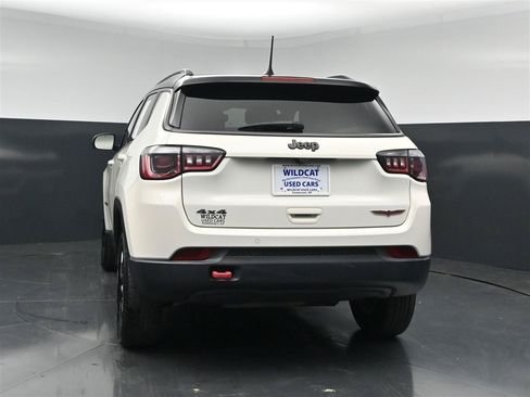 Used 2018 Jeep Compass Trailhawk w/ Leather Interior Group AWD/4WD image 7