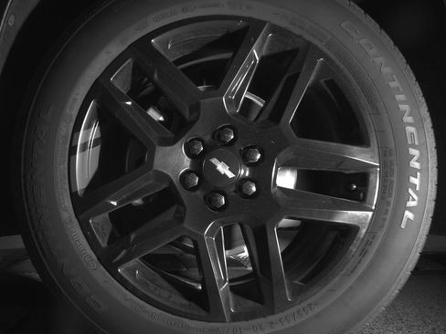 Used 2019 Chevrolet Traverse Premier w/ Redline Edition AWD/4WD image 34