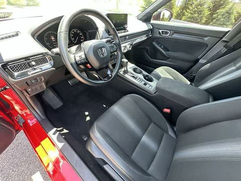 Used 2025 Honda Civic Sport image 14