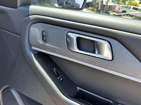 New 2026 Ford Explorer ST-Line w/ ST-Line Street Pack RWD image 18