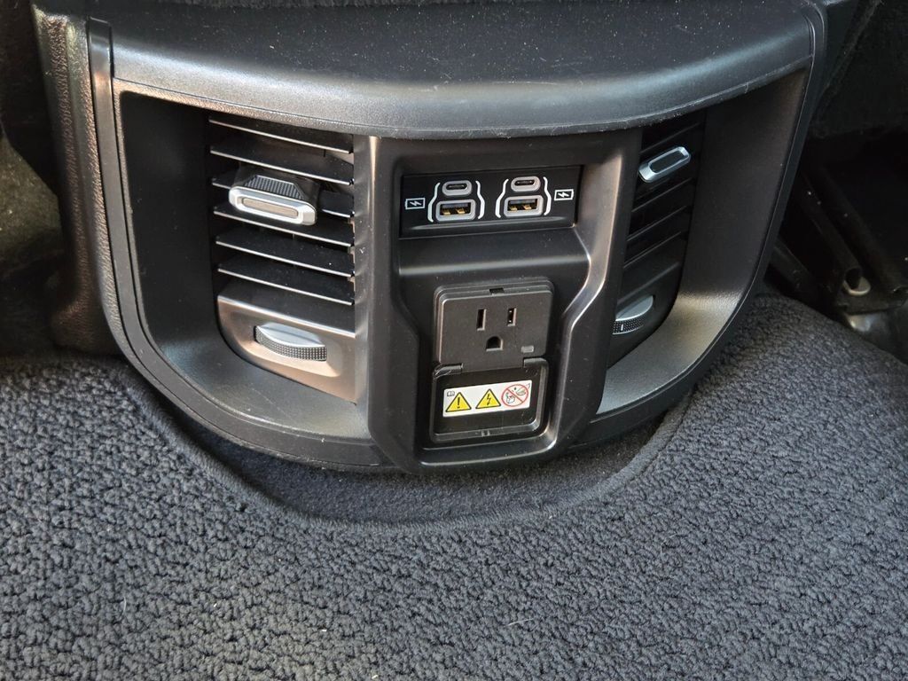 Used 2024 RAM 2500 Laramie w/ Safety Group AWD/4WD image 15