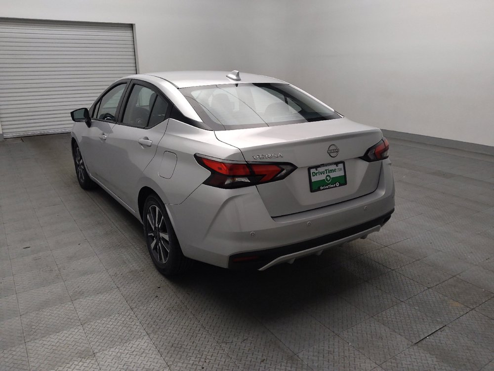 Used 2025 Nissan Versa SV FWD image 5