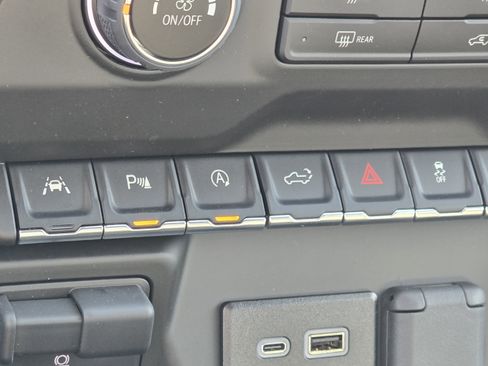 New 2025 Chevrolet Silverado 1500 W/T w/ WT Safety Package image 27