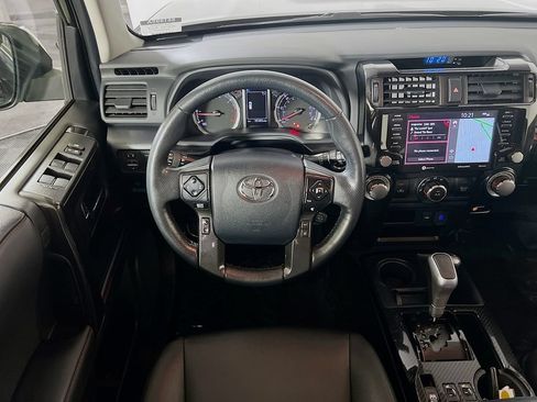 Used 2024 Toyota 4Runner TRD Off-Road Premium w/ Off Road Premium Plus Package AWD/4WD image 18