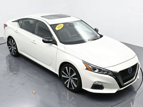 Used 2021 Nissan Altima 2.5 SR image 32