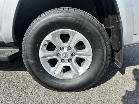 Certified 2024 Toyota 4Runner SR5 image 18