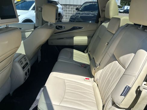 Used 2018 INFINITI QX60 Luxe w/ Deluxe Technology Package AWD/4WD image 29