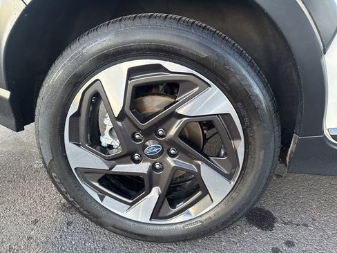 Certified 2025 Subaru Crosstrek 2.5i Limited w/ Crosstrek Mirror Package image 9