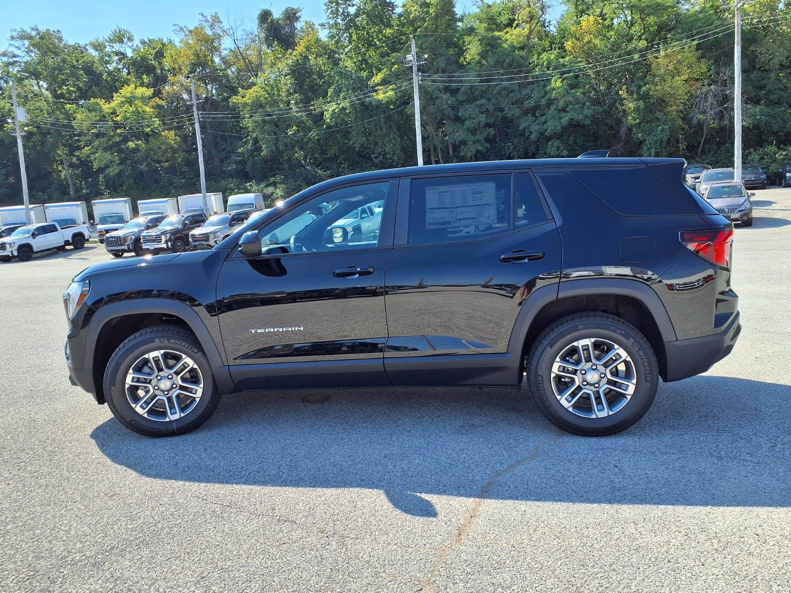 New 2027 GMC Terrain Elevation FWD image 21