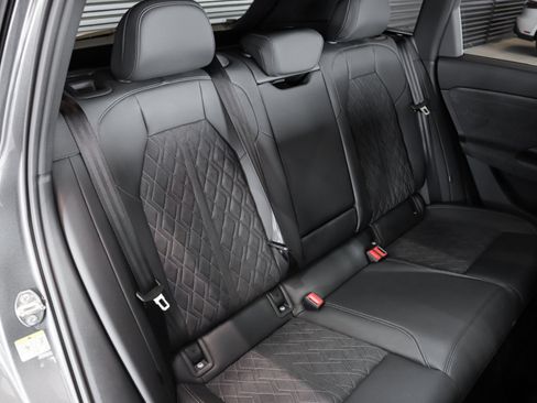 New 2027 Audi SQ6 e-tron Premium Plus AWD/4WD image 10