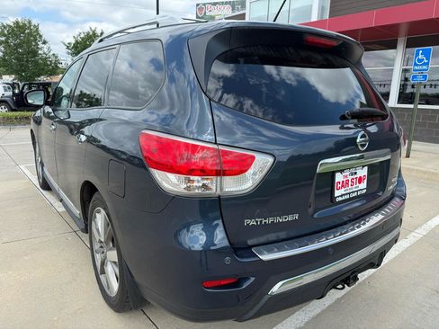 Used 2015 Nissan Pathfinder Platinum w/ Family Entertainment Package AWD/4WD image 8