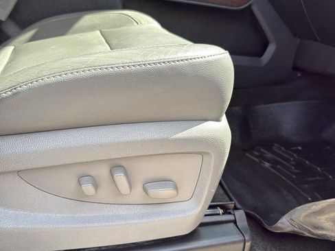 Used 2014 GMC Sierra 1500 SLT w/ SLT Preferred Package image 21