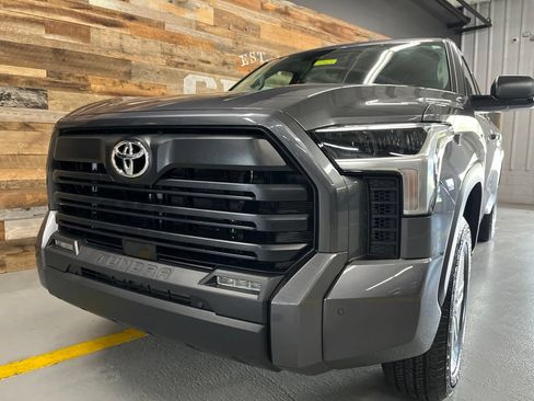 Used 2024 Toyota Tundra SR5 w/ SR5 Convenience Package AWD/4WD image 10