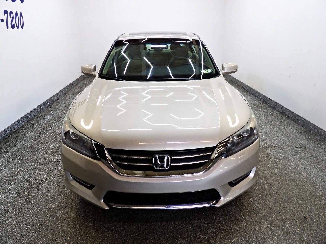 Used 2013 Honda Accord EX image 2