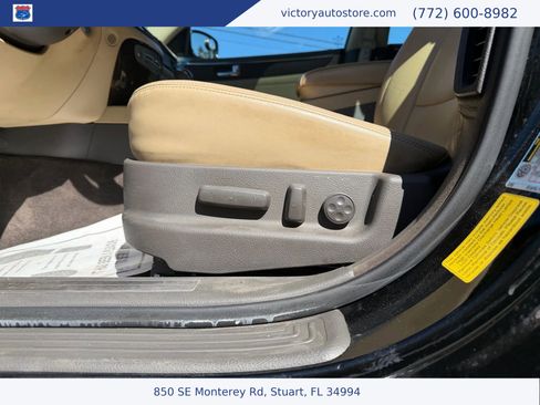 Used 2011 Hyundai Genesis 3.8 w/ Premium Navigation Pkg 3 image 16