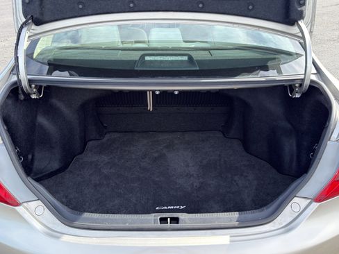 Used 2013 Toyota Camry LE FWD image 15