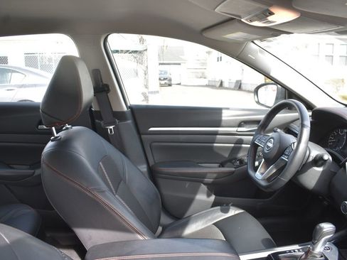 Used 2025 Nissan Altima 2.5 SR FWD image 20