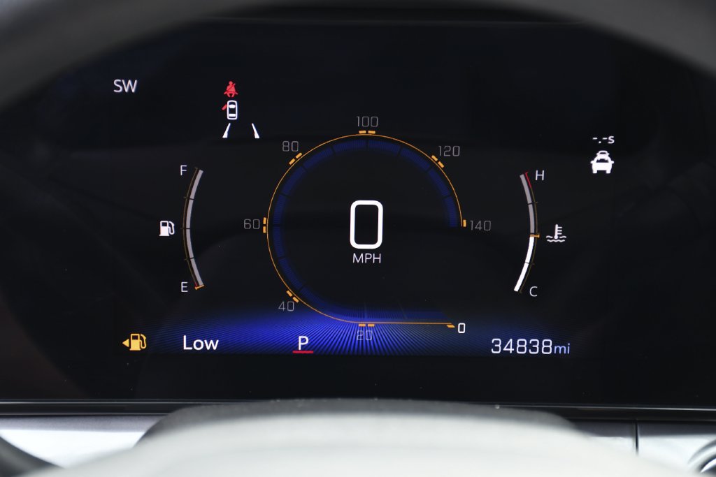 Used 2024 Chevrolet Trax LT FWD image 10