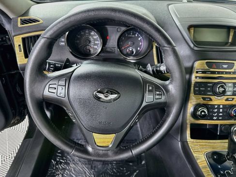 Used 2011 Hyundai Genesis 2.0T RWD image 14