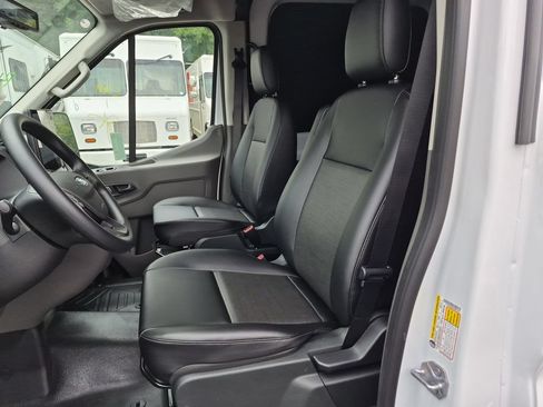 New 2026 Ford Transit 150 148 Medium Roof w/ Load Area Protection Package RWD image 13