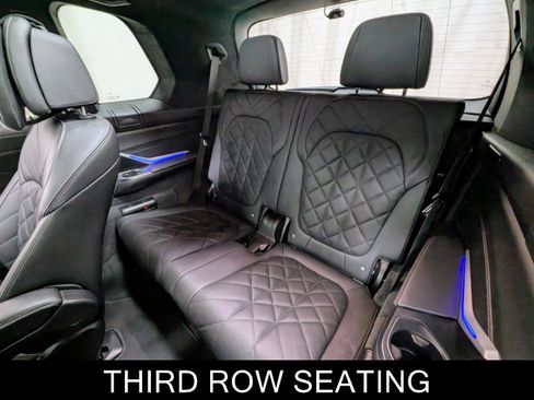 Used 2024 BMW X7 xDrive40i w/ M Sport Package image 20