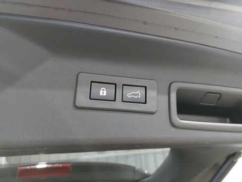 Used 2025 Subaru Forester Limited w/ Popular Package #1 AWD/4WD image 14